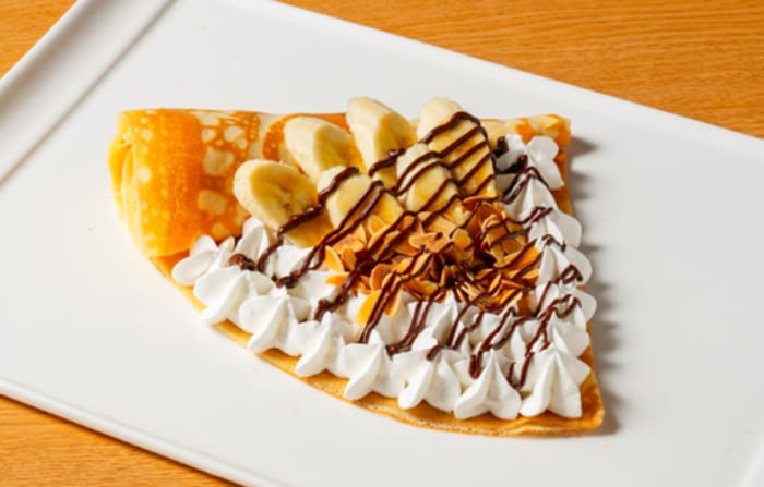 チョコバナナ＆ナッツクレープ